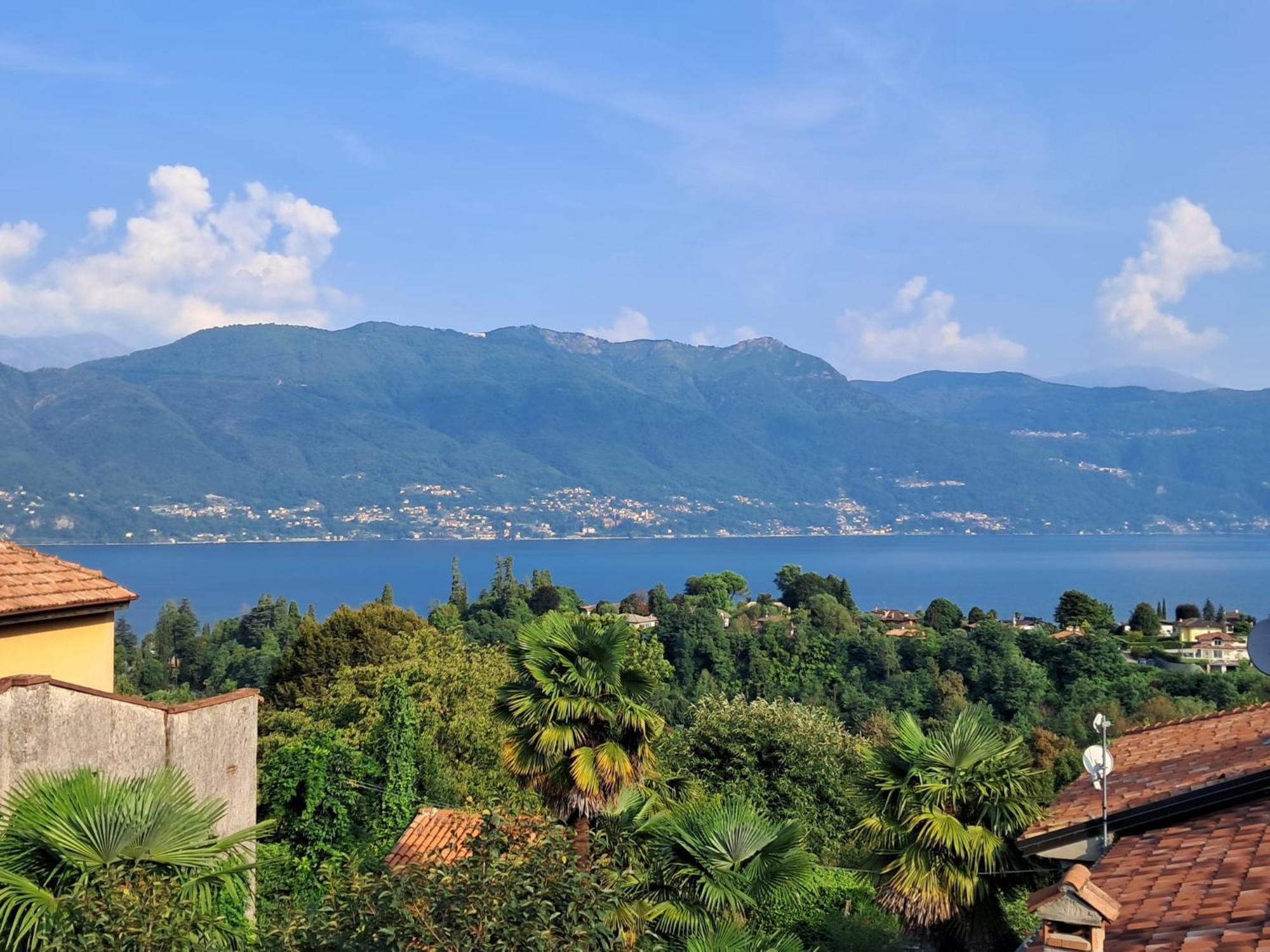 Bed and Breakfast Nonna Anita Castelveccana Exterior foto